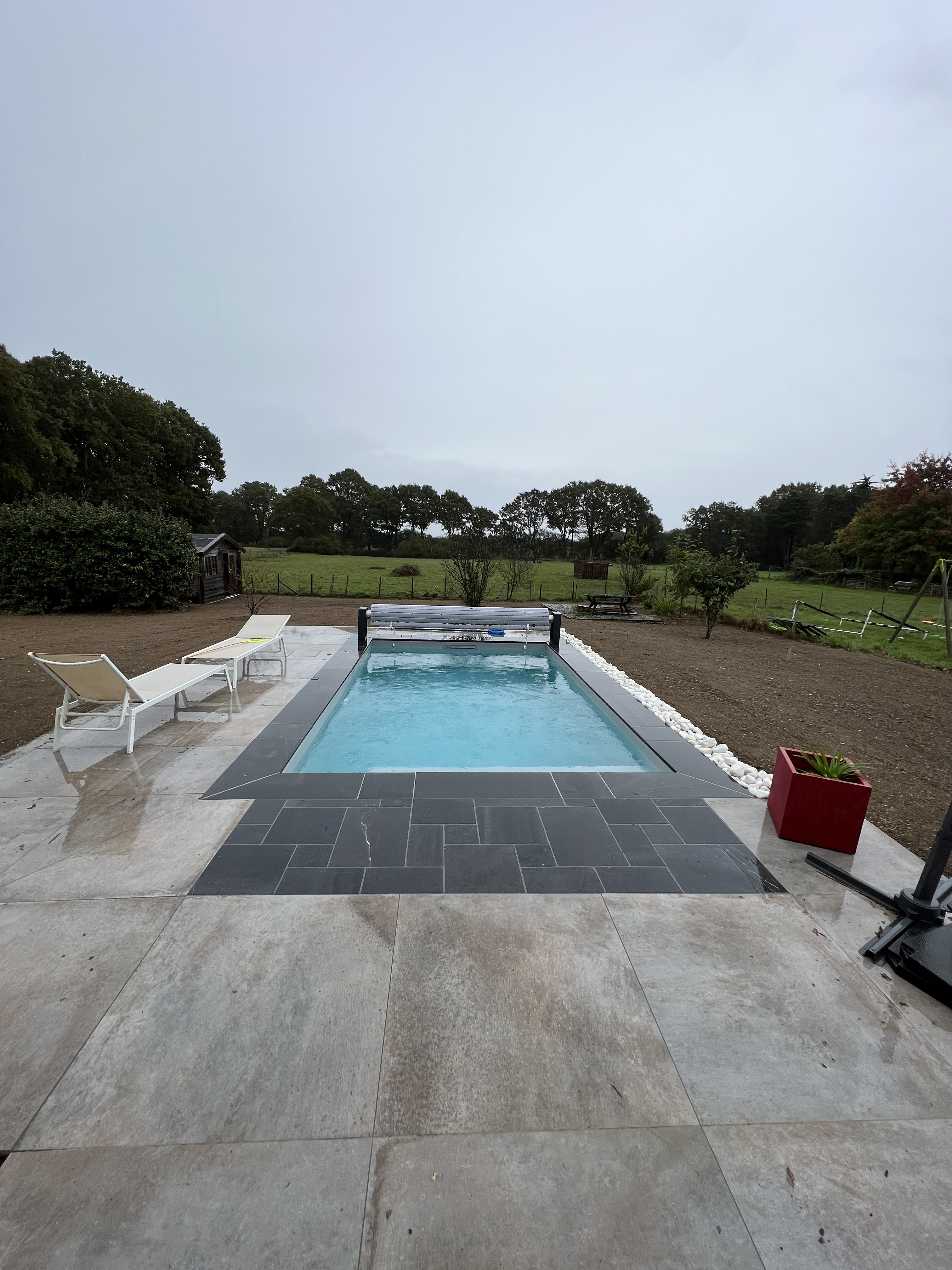 Piscine 5×3 m terminée avec volet hors sol — Saint-Lyphard